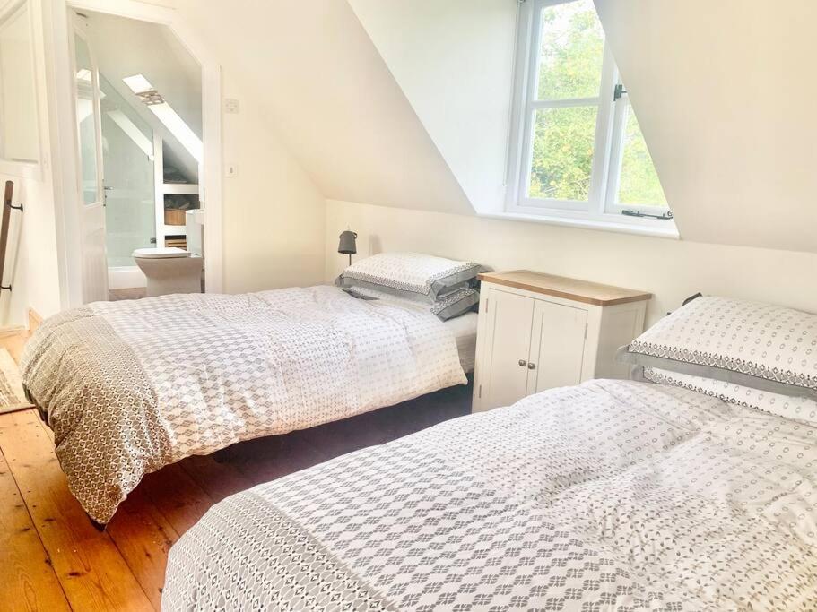 Delightful Ely House Bright And Warm With Cathedral View Apartment Exterior foto