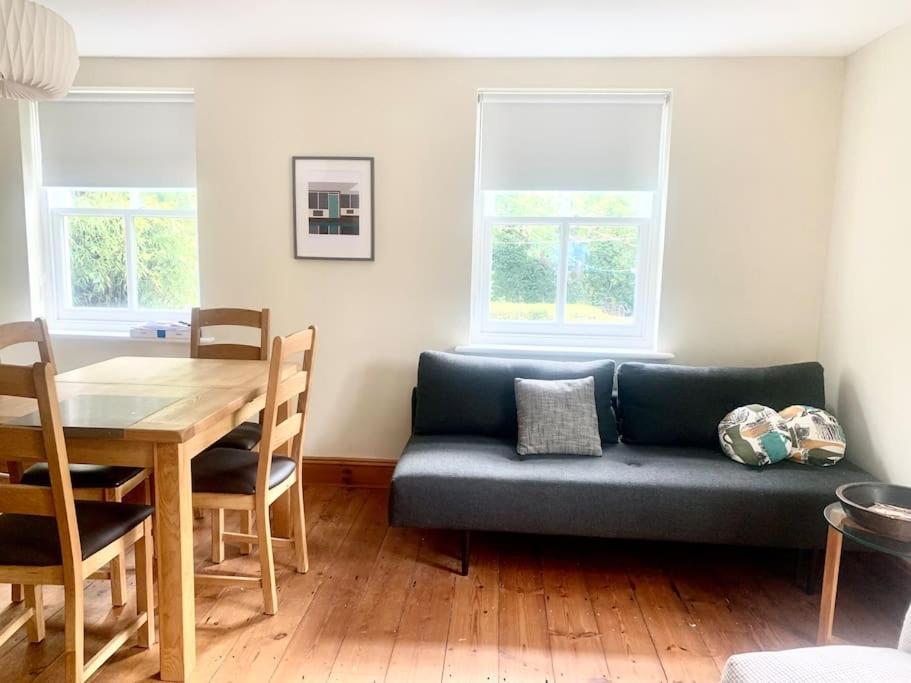 Delightful Ely House Bright And Warm With Cathedral View Apartment Exterior foto