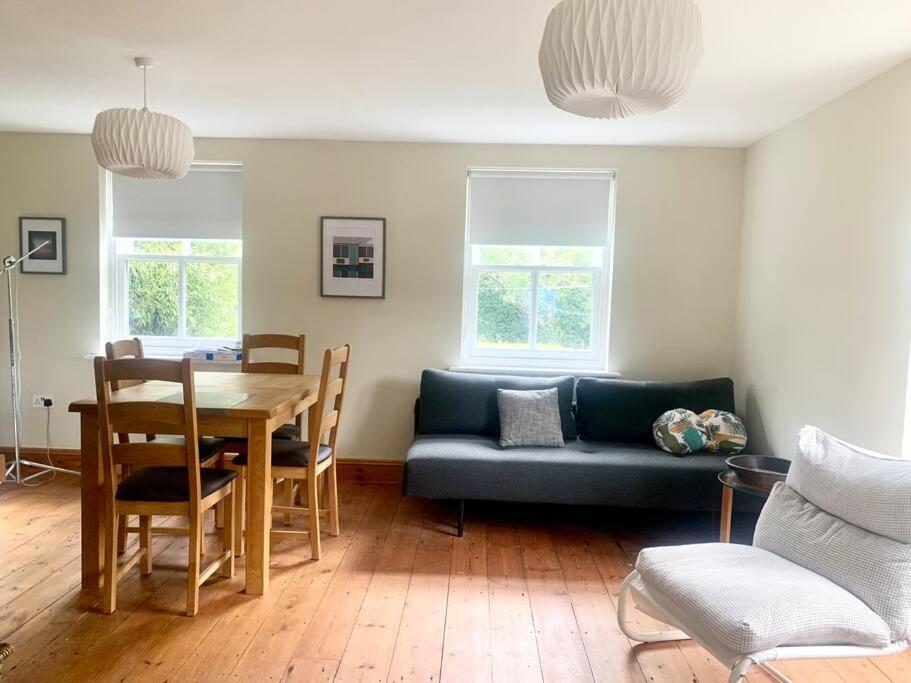 Delightful Ely House Bright And Warm With Cathedral View Apartment Exterior foto